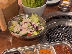 -明洞阿姨·韩式酱蟹烤肉·创意料理(三元桥店)