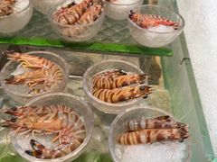 -半岛翡丽海鲜自助餐厅(观风亭店)