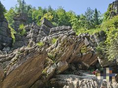 -梭布垭石林景区