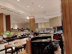 -亚龙湾希尔顿自助餐厅·海鲜·烧烤·沙滩BBQ·现场乐队
