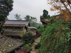 -峨眉山报国寺