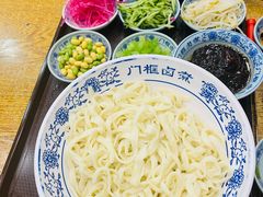 老北京炸酱面-门框胡同百年卤煮(新街口店)