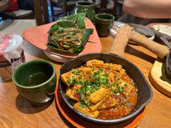 -云海肴·汽锅鸡·云南菜(天山百盛优客店)