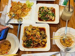 -两兄弟Song Pee Nong(2号店)