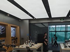 -DJI大疆(深圳华强北曼哈授权体验店)