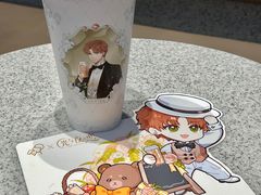 -喜茶(北京华贸购物中心店)