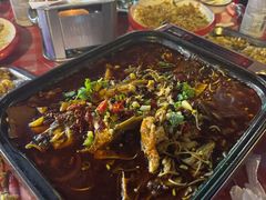 -顶峰夜宴·龙虾烧烤大排档(九江学院店)