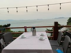 -美人鱼悬崖海景餐厅(鹿嘴山庄店)