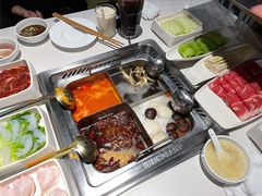 四宫格锅底-海底捞火锅(长宁路龙之梦店)