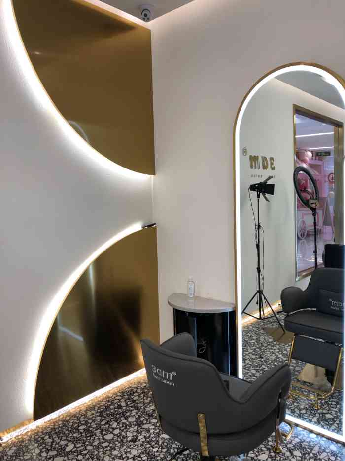 3am hair salon(新天地明星店)-"【项目】剪发路过看到底的 装修风格