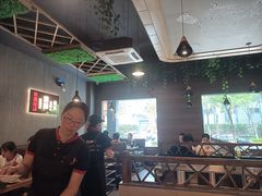 大堂-一家东北烤肉(华大店)
