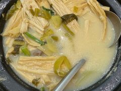 -新一家农家菜(华景新城店)