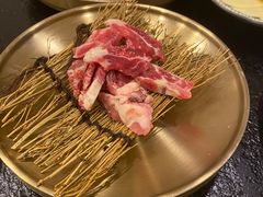 -臻牛烤肉