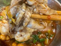 -鸿顺老铁锅美蛙鱼府(解放碑店)