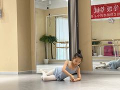 -炫艺舞蹈培训中心(枫尚奥特莱斯店)