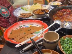 -周小明火锅(黑金冠社区店)