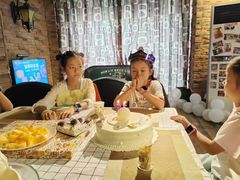 -玩坞轰趴馆·户外团建聚会主题生日派对馆(世豪广场店)