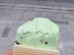 -詹爷爷乌节路街头冰淇淋