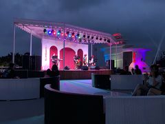 -北戴河碧螺塔海上酒吧公园