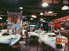 大堂-鲜入围煮花胶鸡海鲜火锅