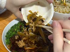 -越洋肖氏老米线(杨家坪店)