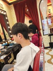 -东方先生国潮男士理发馆