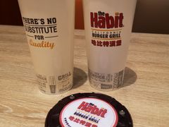 -The Habit Burger Grill 哈比特汉堡(爱琴海店)