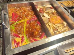 -重庆九记老火锅(广场店)