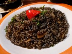 墨鱼汁海鲜烩饭-BISTROFIORE美伊娜(伊犁南路店)