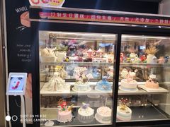 面包甜点陈列柜-汉柏麦香德国面包房(海信店)
