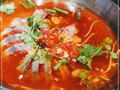 -野山舂·贵州现舂酸汤火锅(鸿通城店)