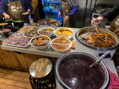 -爆炸头阿姨小四川正宗川味小吃(无任何分店)