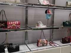 -Gucci(首创奥特莱斯店)