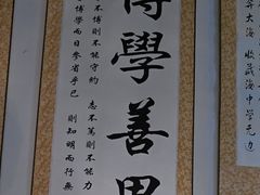 -荒岛实景沉浸密室(江汉路1店)