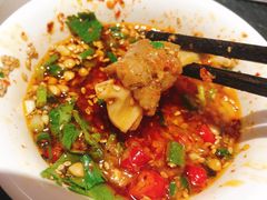酸笋牛肉-热辣宗师·串串火锅(万达金街店)