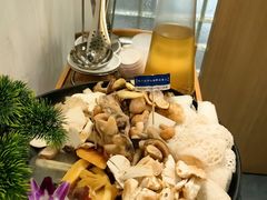 -一朵菌·野生菌探索家火锅(南亚店)