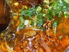 焖肉米线-云上千禾(水上店)