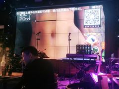 -胡桃里乐队酒馆