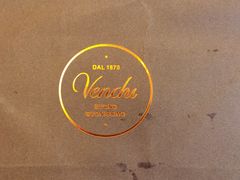 -VENCHI 闻绮(北京国贸商城店)