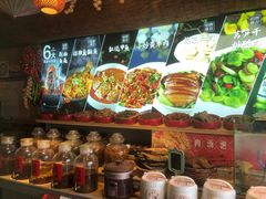 -湘味·鱼头王(上夼美食街店)