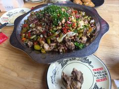 -廖哥泡椒兔(峨眉店)