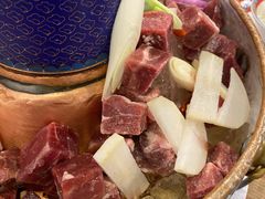 -毛辣果·贵州红酸汤牛肉火锅(西单店)
