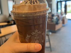-星巴克臻选(威海威高广场店)