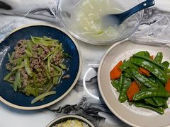 -爱的果实月嫂育婴师(世纪东方店)