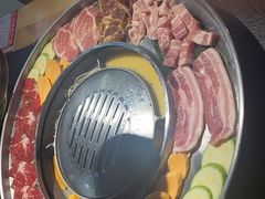 -哈哈碳都·牛肋条无限自助烤肉(宝龙店)