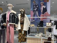 -hotwind热风(中贸广场店)