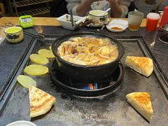 -有一锅·野生菌黑山羊腊排骨火锅(古城北门店)