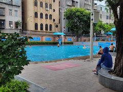 -矿泉游泳场