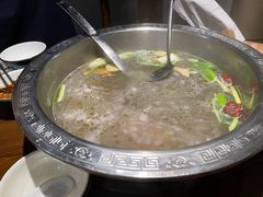 -乡土黄·鲜牛肉火锅·小龙虾(兴业街店)
