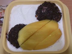 芒果白雪黑糯米甜甜-满记甜品(优客百盛店)